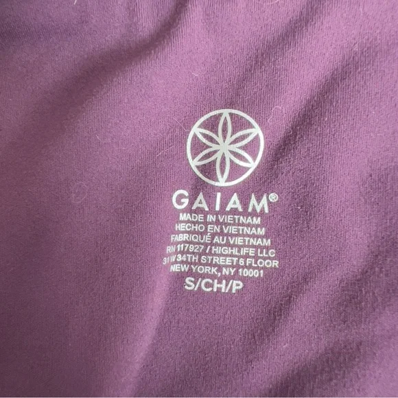 Gaiam Dark Purple High Waisted Leggings Yoga Pants Workout Gear Small - Picture 5 of 6